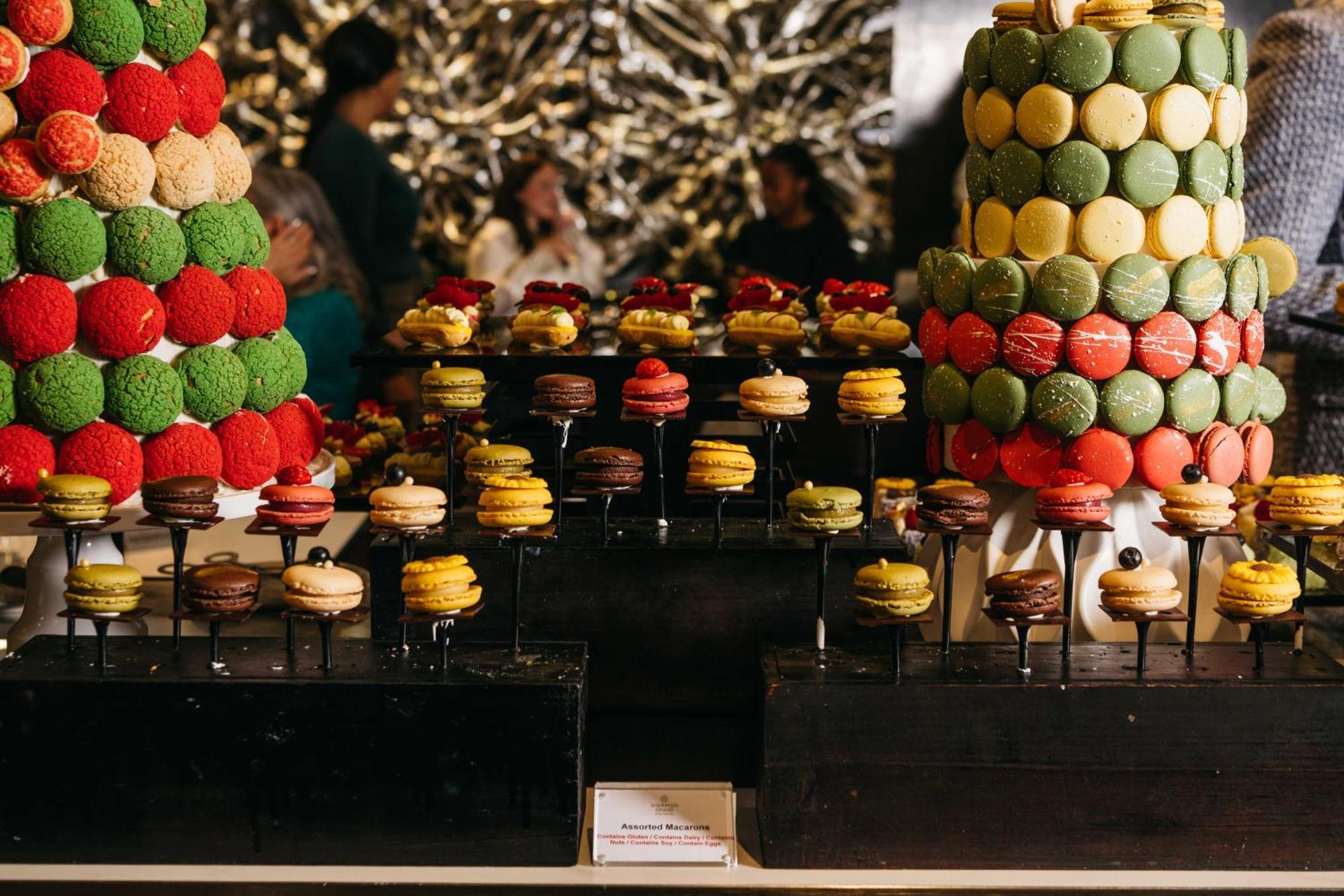 Sheraton Grand Sydney Hyde Park Exteriör bild Macarons at the Ritz-Carlton, DIFC, Dubai